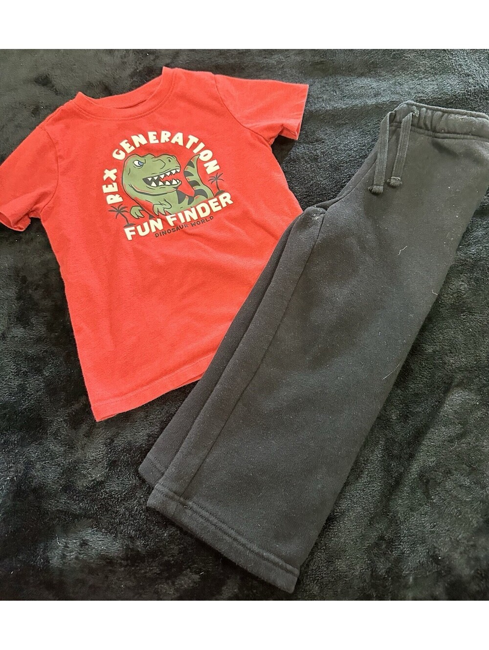 Garanimals Boys 4T 2-Piece Set T-Rex Graphic Tee & Drawstring Pants Red/Black